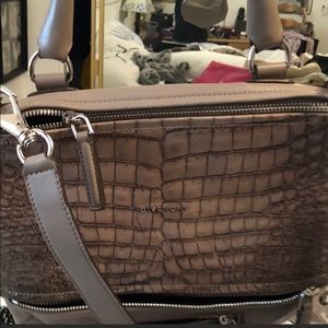 Givenchy pandora 1000% authentic